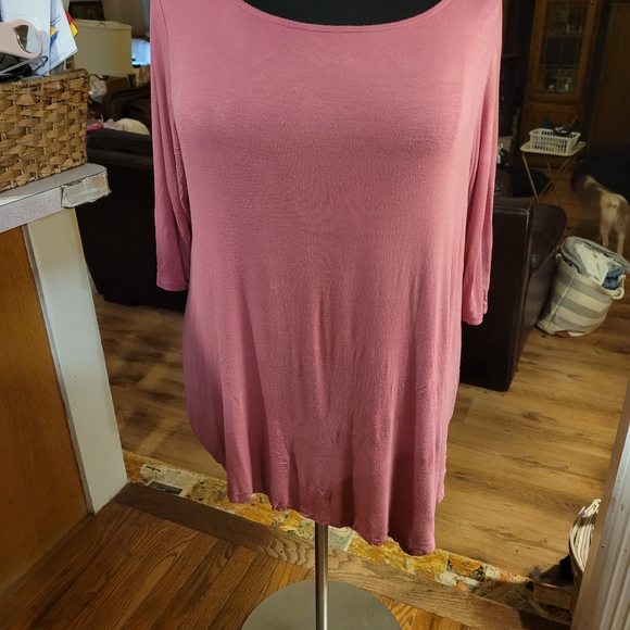 Terra and Sky Top - Picture 2 of 5